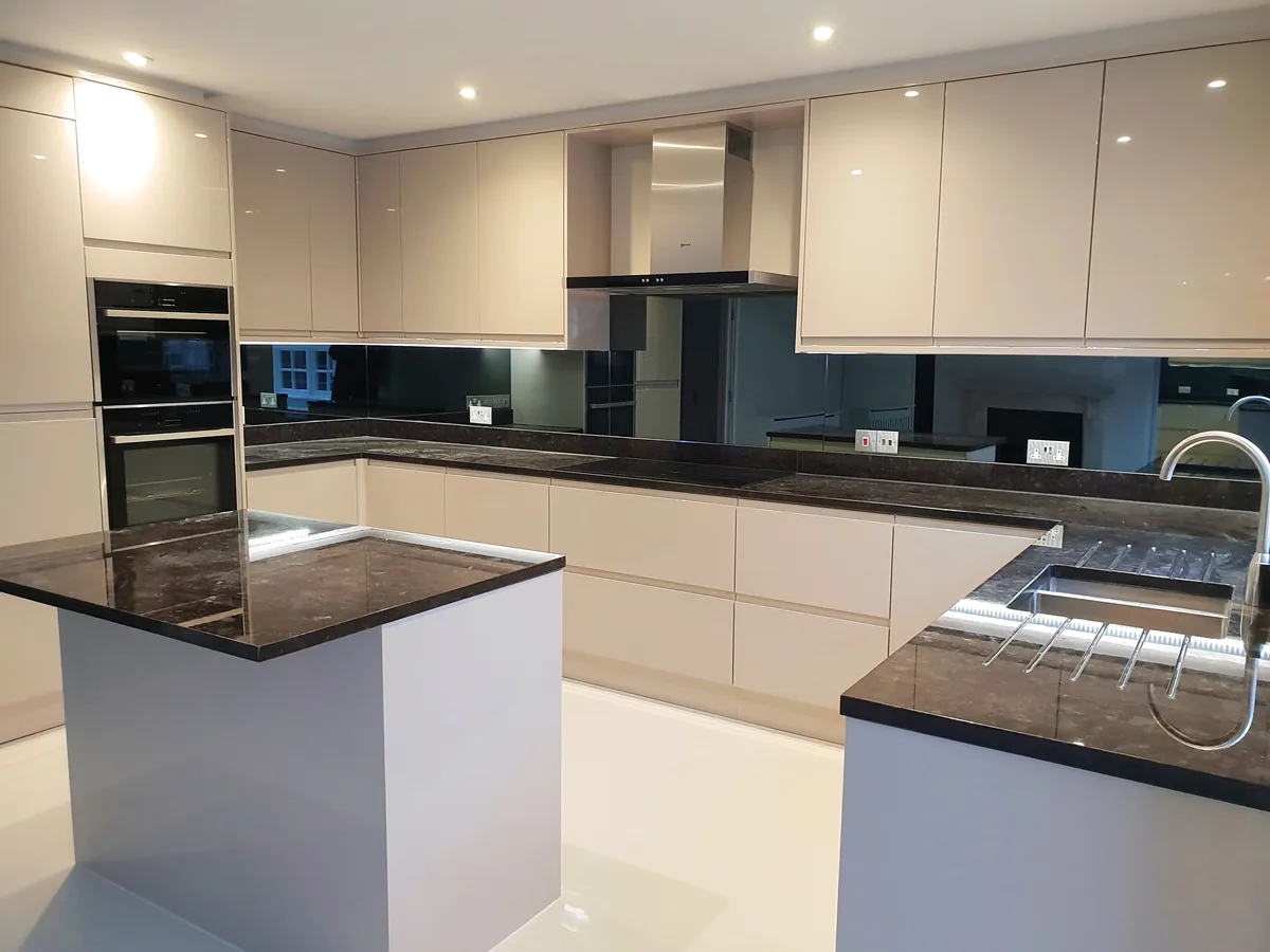 Bespoke glass installation by Fast Glass — project 3
