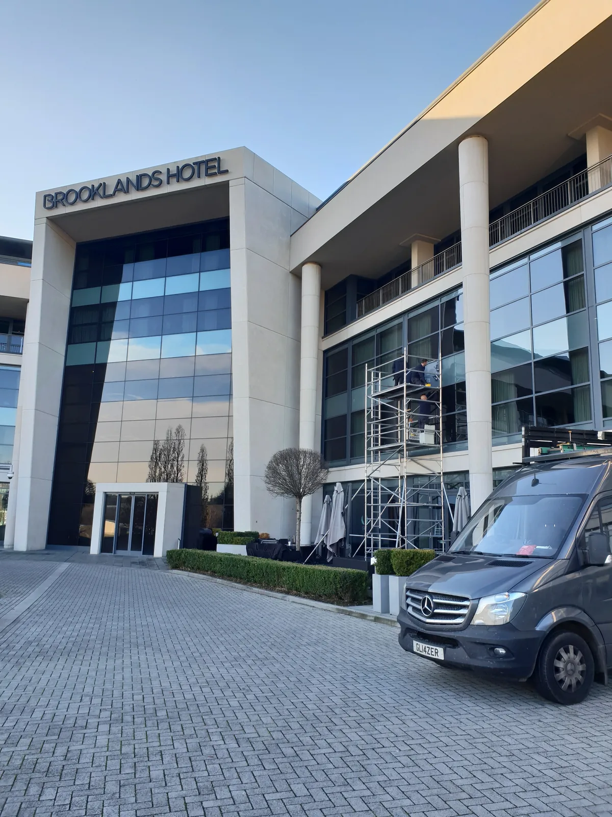 Glass repair by Fast Glass in Surrey — project 2