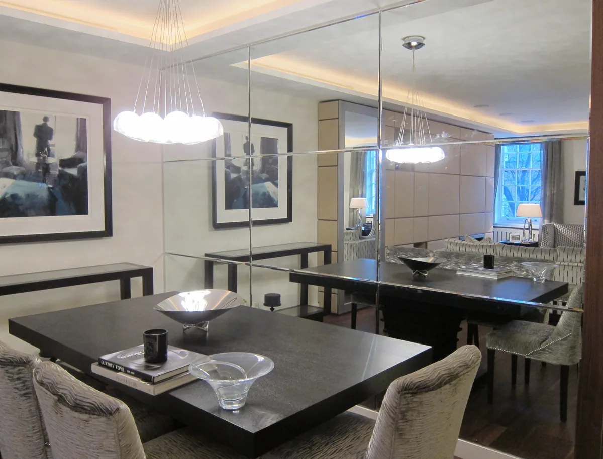 Made-to-measure mirror installed by Fast Glass — project 5