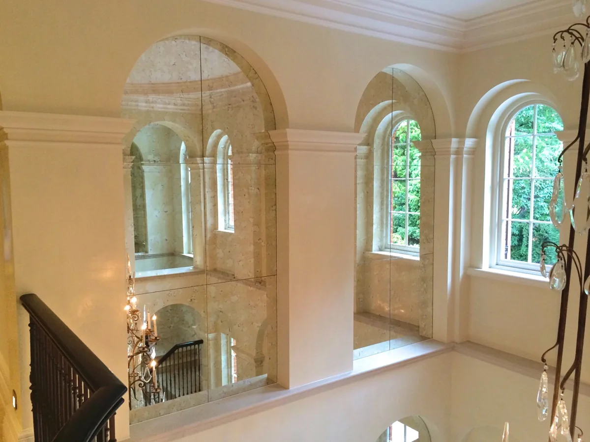 Made-to-measure mirror installed by Fast Glass — project 8