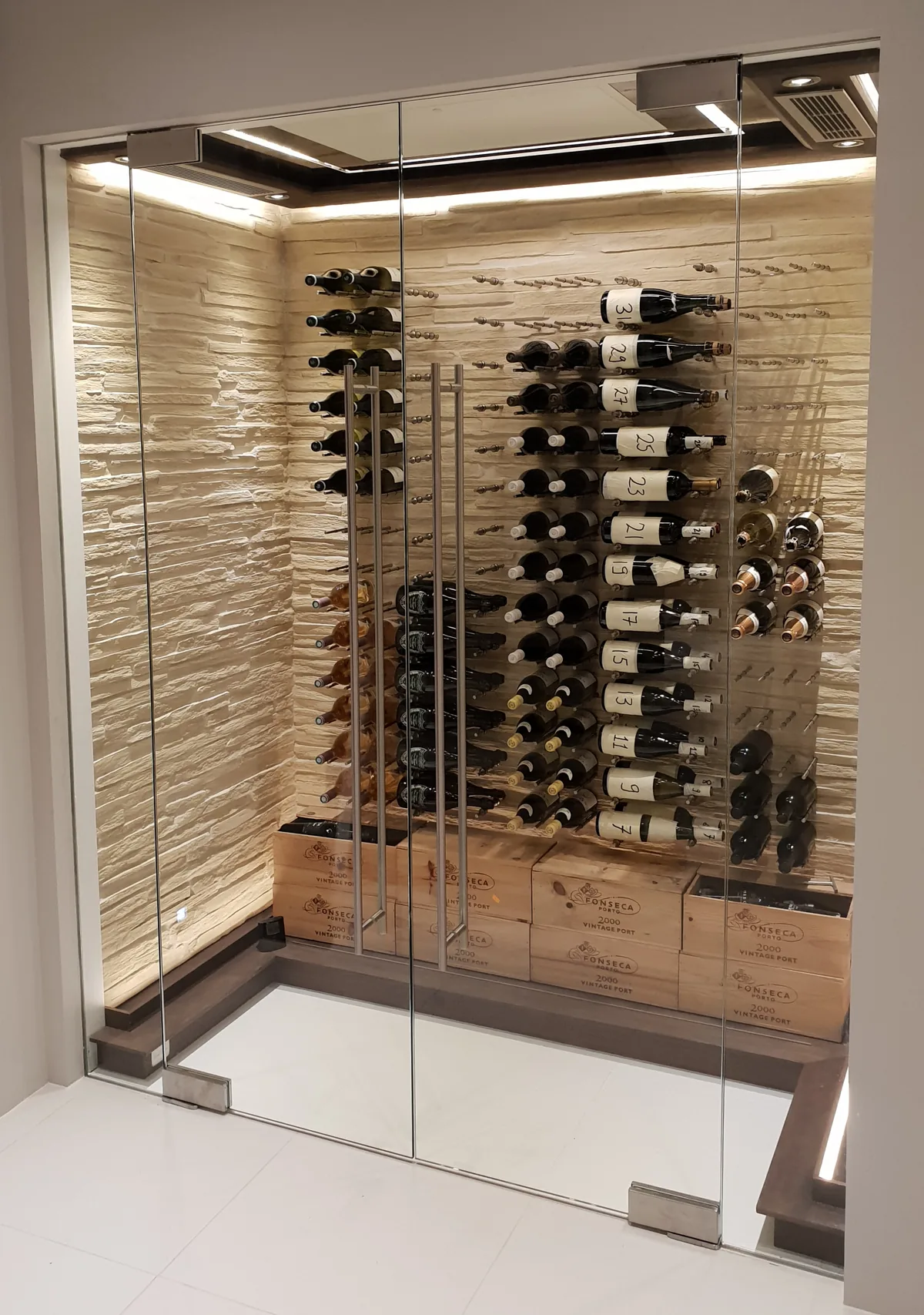 Glass partition installed by Fast Glass — project 3