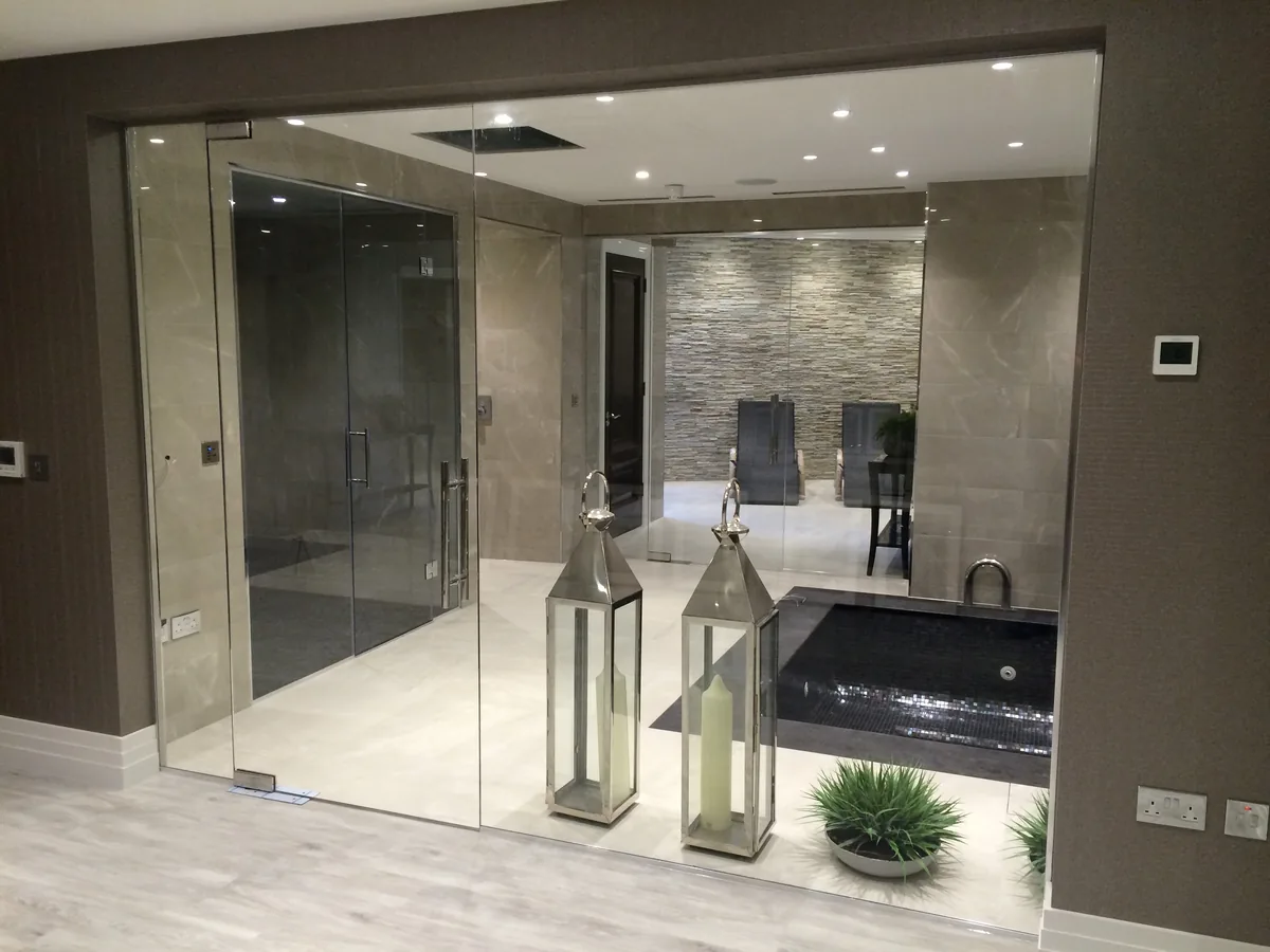 Glass partition installed by Fast Glass — project 12
